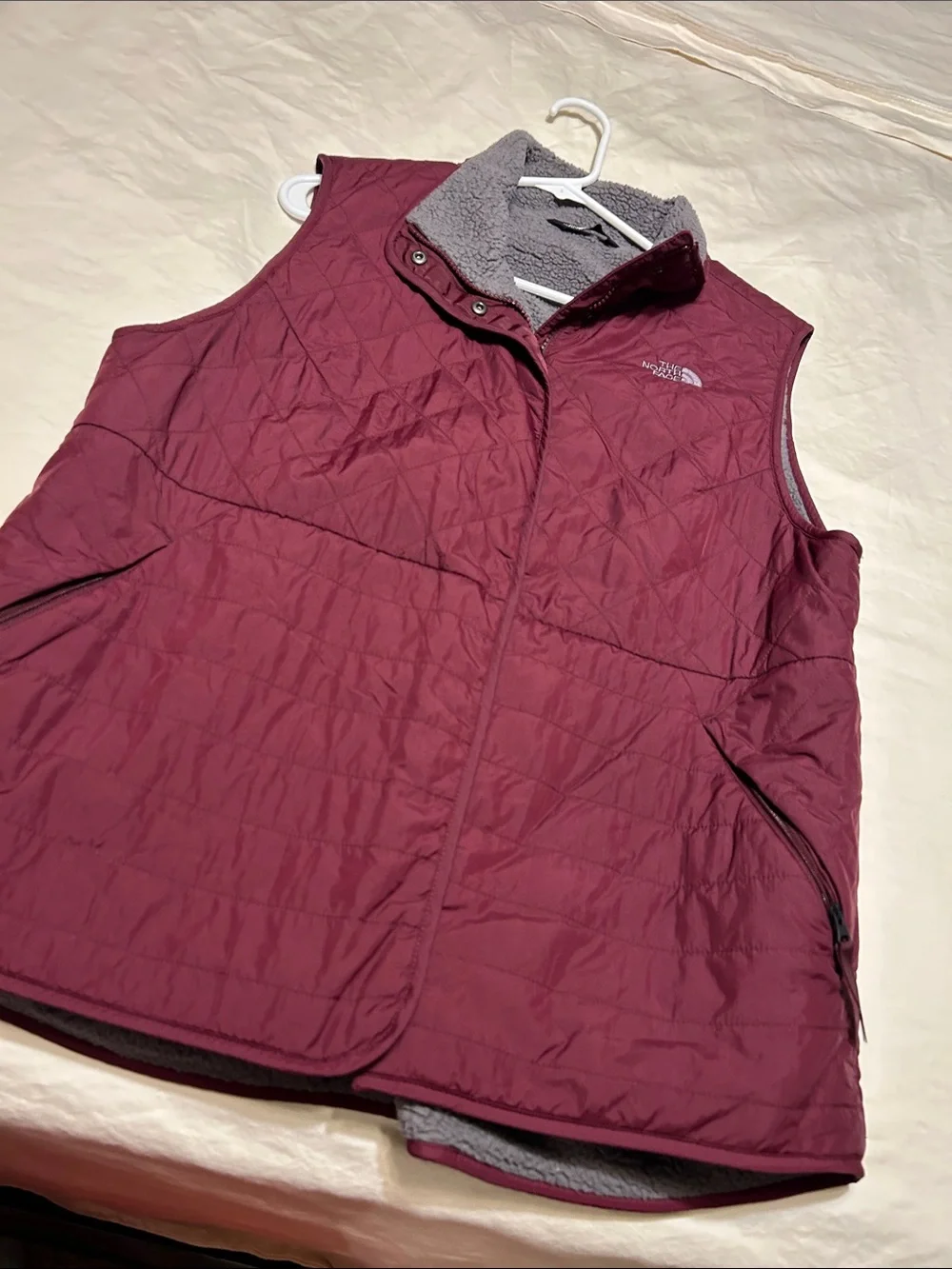 The North Face Women's Wine Quilted Fleece-Lined Vest